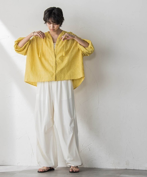 MAYSON GREY(メイソングレイ)の「ペイズリー柄総刺繍綿ボイルギャザーブラウス≪手洗い可能≫(シャツ/ブラウス・レディース・オフホワイト・M)」の7枚目の写真