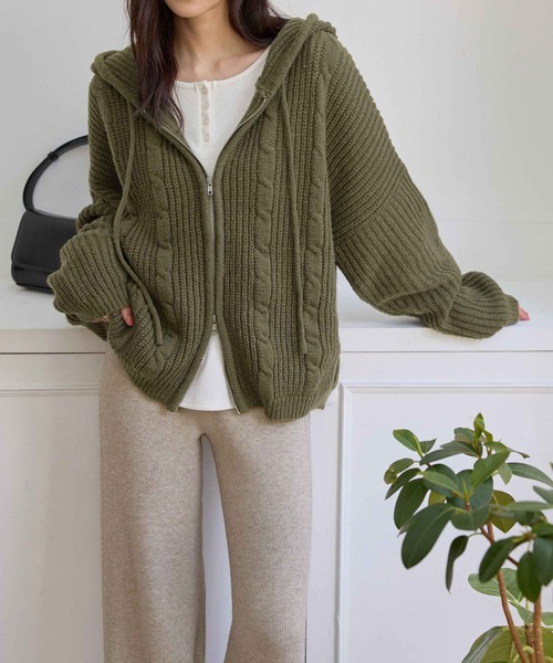 CHAN ME（チャンミ）の「ツイストニットパーカー（パーカー・レディース・カーキ/チャコールグレー/ベージュ・LARGE/MEDIUM/SMALL）」の4枚目の写真