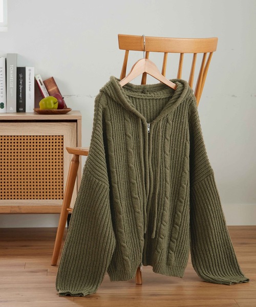 CHAN ME（チャンミ）の「ツイストニットパーカー（パーカー・レディース・カーキ/チャコールグレー/ベージュ・LARGE/MEDIUM/SMALL）」の22枚目の写真