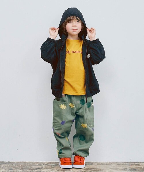 p.premier（ピードットプルミエ）の「【ジュニア対応】フードがしまえるマウンテンジャケット（ナイロンジャケット・キッズ・グリーン/レッド/キャメル/アイボリー/ブラック・80/90/100/120/130/110/140）」の6枚目の写真