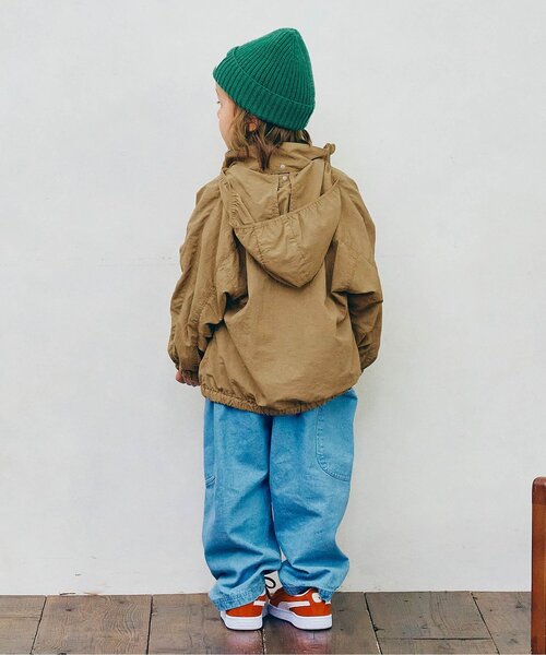 p.premier（ピードットプルミエ）の「【ジュニア対応】フードがしまえるマウンテンジャケット（ナイロンジャケット・キッズ・グリーン/レッド/キャメル/アイボリー/ブラック・80/90/100/120/130/110/140）」の13枚目の写真