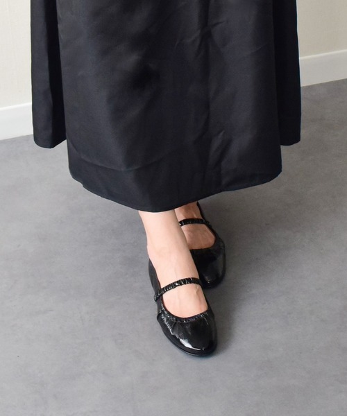 inter-chaussures(インターショシュール)の「【INTER-CHAUSSURES】ラウンドトウギャザーバレエシューズ(I51512)(バレエシューズ・レディース・ブラック系その他・36/37/35/38)」の1枚目の写真