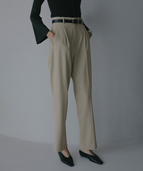MANOF（マノフ）の「HIGH WAIST TAPERED PANTS（その他パンツ・レディース・ベージュ/ブラック・S/M）」の12枚目の写真