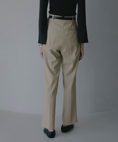 MANOF（マノフ）の「HIGH WAIST TAPERED PANTS（その他パンツ・レディース・ベージュ/ブラック・S/M）」の14枚目の写真