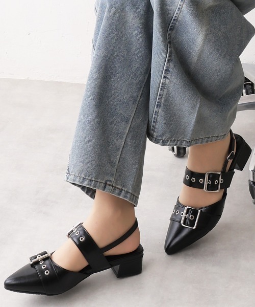 DEMETER(デメテル)の「【新色追加】ポインテッドトゥ バックルベルト ストラップパンプス(パンプス・レディース・ブラック/シルバー/ワインレッド/ホワイト/レオパード/カモフラージュ・LL/L/M/S)」の2枚目の写真