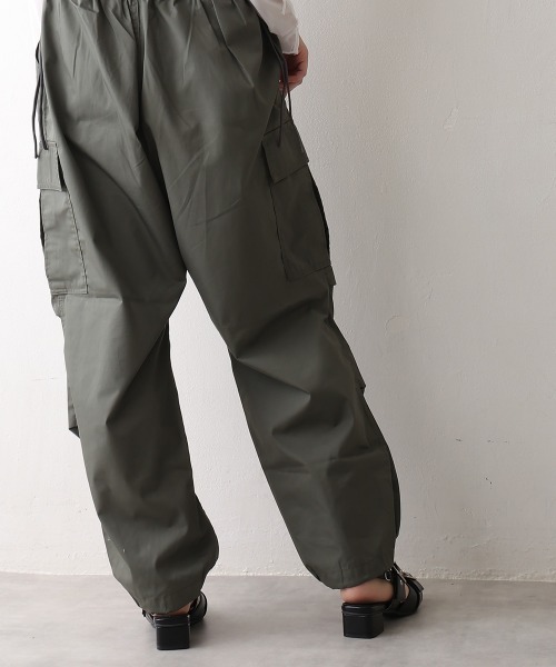 DEMETER(デメテル)の「【新色追加】ポインテッドトゥ バックルベルト ストラップパンプス(パンプス・レディース・ブラック/シルバー/ワインレッド/ホワイト/レオパード/カモフラージュ・LL/L/M/S)」の15枚目の写真