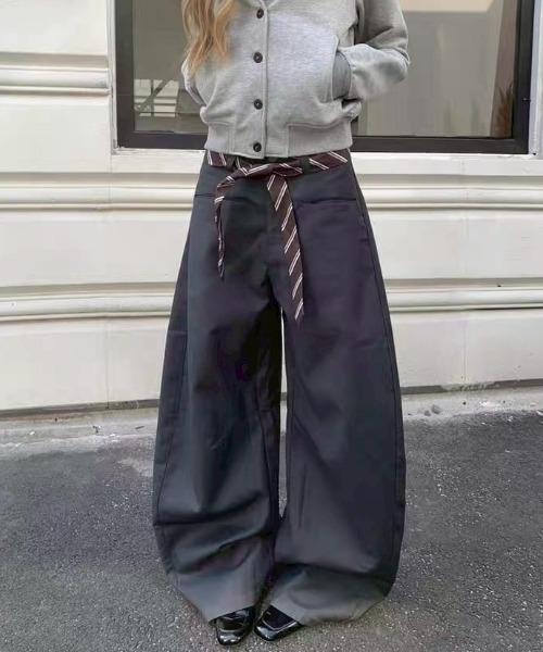 almo(アルモ)の「【LAMPOON】ネクタイベルトワイドスラックス(スラックス・レディース・チャコールグレー・SMALL/MEDIUM/LARGE)」の1枚目の写真