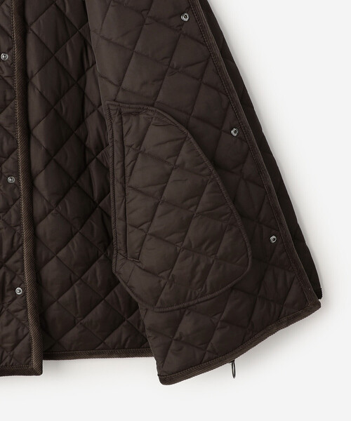 THE SHINZONE（ザ　シンゾーン）の「THE SHINZONE | 〈別注〉QUILTING SHORT COAT WOMEN（その他アウター・レディース・ブラック/カーキ/ブラウン・F）」の4枚目の写真