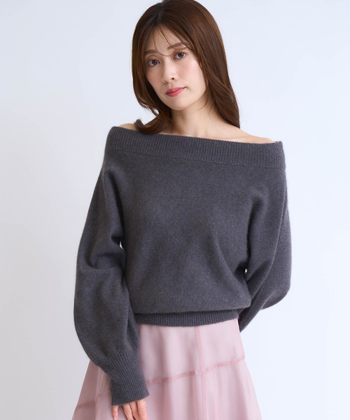 NOELA（ノエラ）の「ラクーンブレンドオフショルニット（ニット/セーター・レディース・ピンク/イエロー/ベージュ/チャコールグレー・フリー）」の7枚目の写真