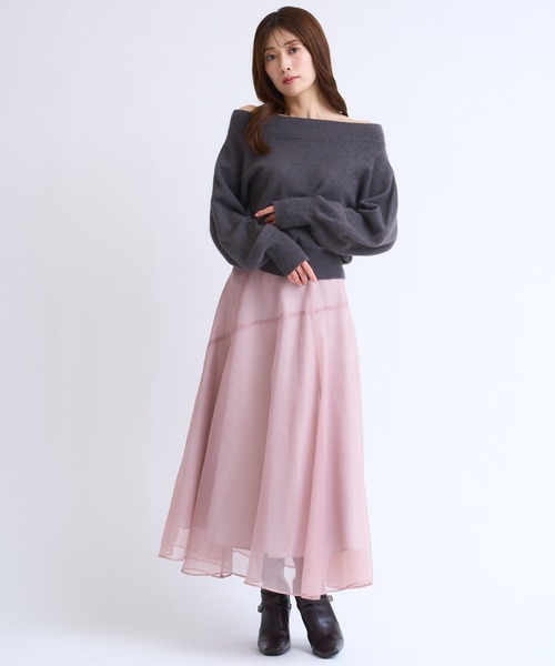 NOELA（ノエラ）の「ラクーンブレンドオフショルニット（ニット/セーター・レディース・ピンク/イエロー/ベージュ/チャコールグレー・フリー）」の9枚目の写真