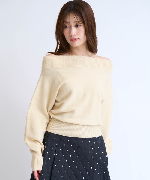 NOELA（ノエラ）の「ラクーンブレンドオフショルニット（ニット/セーター・レディース・ピンク/イエロー/ベージュ/チャコールグレー・フリー）」の20枚目の写真