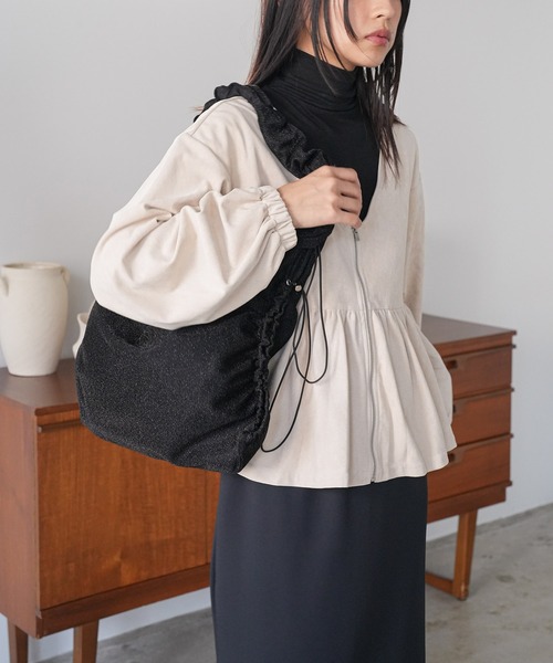 mili an deni（ミリアンデニ）の「メタリックショルダーバッグ（ショルダーバッグ・レディース・ブラック/シルバー・F）」の5枚目の写真