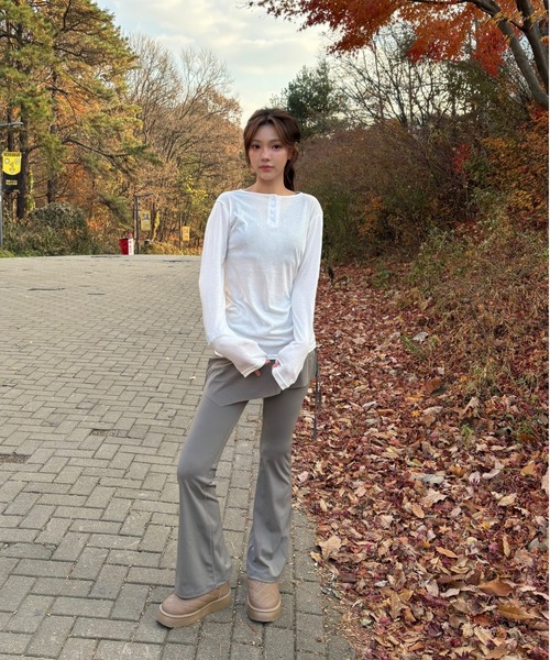 Vini(ヴィニ)の「レイヤードシルエットパンツ (スカートパンツ)(その他パンツ・レディース・ブラウン/ブラック/グレー・MEDIUM)」の22枚目の写真