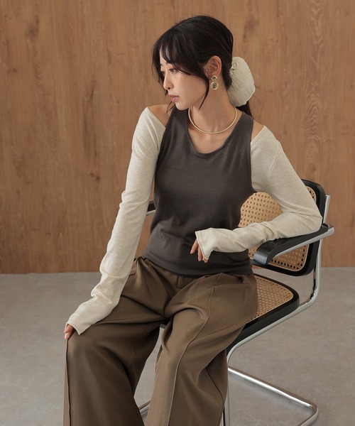 SUWDEE(スーディー)の「back twist layered tops(Tシャツ/カットソー・レディース・アイボリー/グレー・FREE)」の5枚目の写真