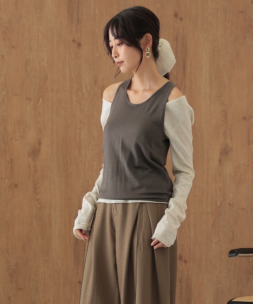 SUWDEE(スーディー)の「back twist layered tops(Tシャツ/カットソー・レディース・アイボリー/グレー・FREE)」の6枚目の写真