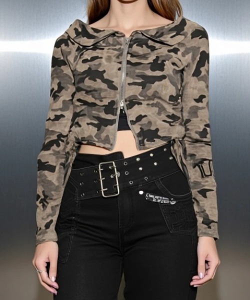 .KOM（ドットコム）の「A'GEM/9 × .kom 『.KOM/ドットケーオーエム』Shoulder Collar Camo Zip Top/ショルダーカラーカモZIPトップス（その他トップス・レディース・グレー/グリーン・FREE）」の7枚目の写真