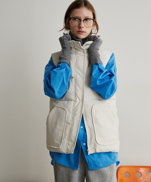 Auntie Rosa Holiday（アンティローザホリデー）の「中綿スタンドベスト（ダウンベスト・レディース・ブラック/ホワイト・FREE）」の13枚目の写真