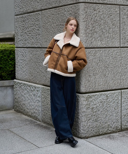 hazyl（ヘイジル）の「belt design fake mouton jacket / ベルトデザインフェイクムートンジャケット（ブルゾン・レディース・ブラウン系その他/ブラック/キャメル・フリー）」の7枚目の写真