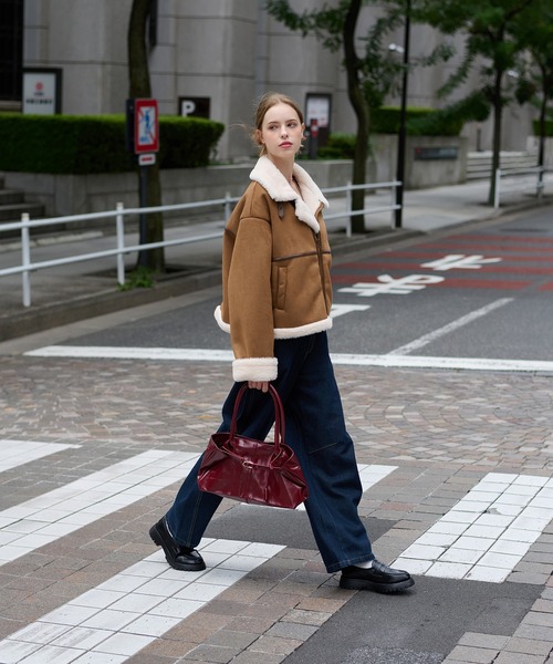 hazyl（ヘイジル）の「belt design fake mouton jacket / ベルトデザインフェイクムートンジャケット（ブルゾン・レディース・ブラウン系その他/ブラック/キャメル・フリー）」の8枚目の写真