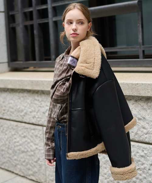 hazyl（ヘイジル）の「belt design fake mouton jacket / ベルトデザインフェイクムートンジャケット（ブルゾン・レディース・ブラウン系その他/ブラック/キャメル・フリー）」の15枚目の写真