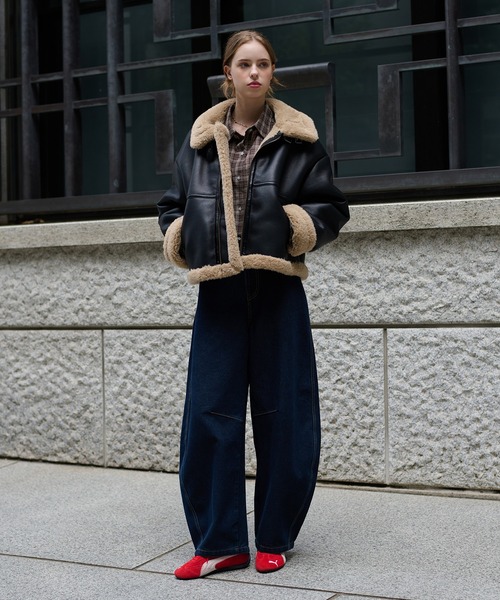 hazyl（ヘイジル）の「belt design fake mouton jacket / ベルトデザインフェイクムートンジャケット（ブルゾン・レディース・ブラウン系その他/ブラック/キャメル・フリー）」の20枚目の写真