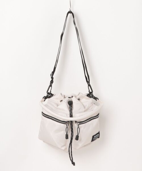 Dickies(ディッキーズ)の「Dickies ディッキーズ/ DK PADDED MP 2WAY BAG / 81278900(ショルダーバッグ・レディース・チャコールグレー/アイボリー/カーキ/ブラック・ONESIZE)」の2枚目の写真