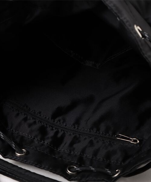 Dickies(ディッキーズ)の「Dickies ディッキーズ/ DK PADDED MP 2WAY BAG / 81278900(ショルダーバッグ・レディース・チャコールグレー/アイボリー/カーキ/ブラック・ONESIZE)」の8枚目の写真