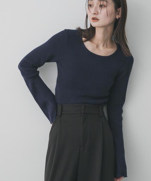 SENSE OF PLACE by URBAN RESEARCH（センスオブプレイスバイアーバンリサーチ）の「『WEB限定』2WAYストレッチラウンドネックセーター（ニット/セーター・レディース・チャコールグレー/ブラウン/レッド/ネイビー/ベージュ・ONE）」の4枚目の写真