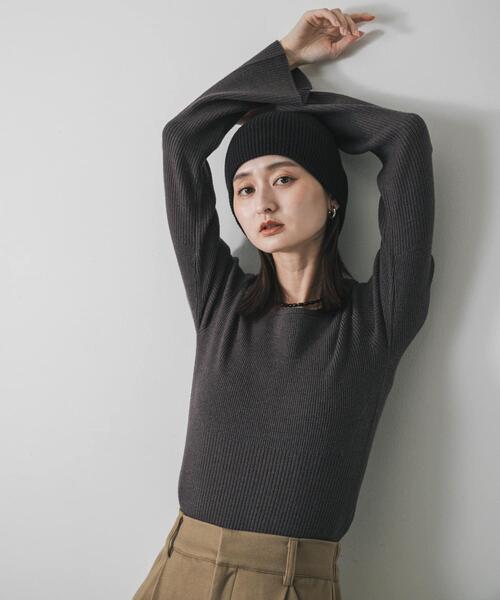 SENSE OF PLACE by URBAN RESEARCH（センスオブプレイスバイアーバンリサーチ）の「『WEB限定』2WAYストレッチラウンドネックセーター（ニット/セーター・レディース・チャコールグレー/ブラウン/レッド/ネイビー/ベージュ・ONE）」の7枚目の写真