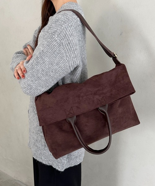 Outfitter lab(アウトフィッターラボ)の「【A4収納可】スウェード風ショルダー トートバッグ(ショルダーバッグ・レディース・ダークブラウン/ベージュ/ライトベージュ・FREE)」の2枚目の写真