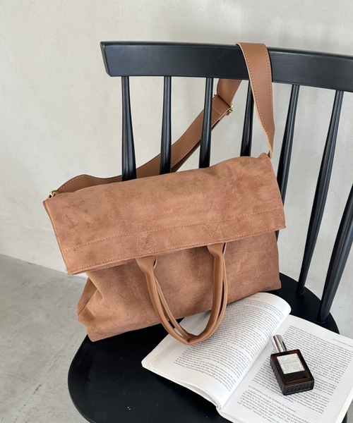 Outfitter lab(アウトフィッターラボ)の「【A4収納可】スウェード風ショルダー トートバッグ(ショルダーバッグ・レディース・ダークブラウン/ベージュ/ライトベージュ・FREE)」の5枚目の写真