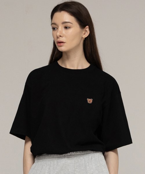 GRAVER（グレーバー）の「[UNISEX]スモールベアフェイススマイル半袖_ブラック（Tシャツ/カットソー・レディース・ブラック・SMALL/MEDIUM/LARGE/X-LARGE）」の3枚目の写真