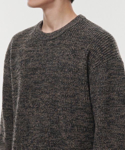 MUSINSA STANDARD（ムシンサスタンダード）の「ミックスドヤンクルーネックニット[ブラック]（ニット/セーター・メンズ・その他・SMALL/MEDIUM/LARGE/X-LARGE/XX-LARGE）」の3枚目の写真