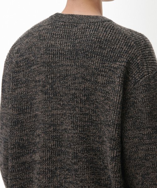 MUSINSA STANDARD（ムシンサスタンダード）の「ミックスドヤンクルーネックニット[ブラック]（ニット/セーター・メンズ・その他・SMALL/MEDIUM/LARGE/X-LARGE/XX-LARGE）」の4枚目の写真