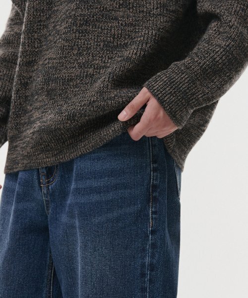 MUSINSA STANDARD（ムシンサスタンダード）の「ミックスドヤンクルーネックニット[ブラック]（ニット/セーター・メンズ・その他・SMALL/MEDIUM/LARGE/X-LARGE/XX-LARGE）」の6枚目の写真