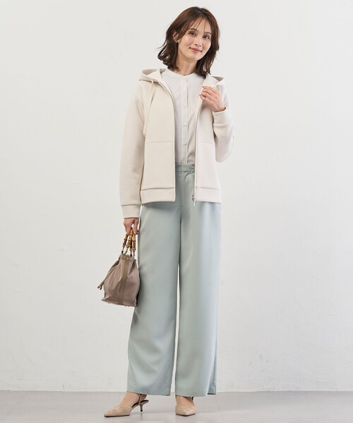 J.PRESS(ジェイプレス)の「Springピーチ セミワイド パンツ(その他パンツ・レディース・ブラウン系/ライトグリーン系/ベージュ系・T13/T15)」の4枚目の写真