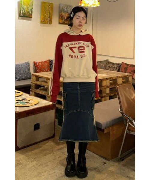 PRENDA（プレンダ）の「HUMP RIDER DEINM SKIRT MID BLUE（スカート・レディース・その他・SMALL/MEDIUM）」の2枚目の写真