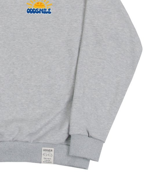 GRAVER（グレーバー）の「[ユニセックス]ODDSMILE サン スマイル スウェット_グレー（スウェット・レディース・グレー・LARGE/MEDIUM/X-LARGE）」の4枚目の写真