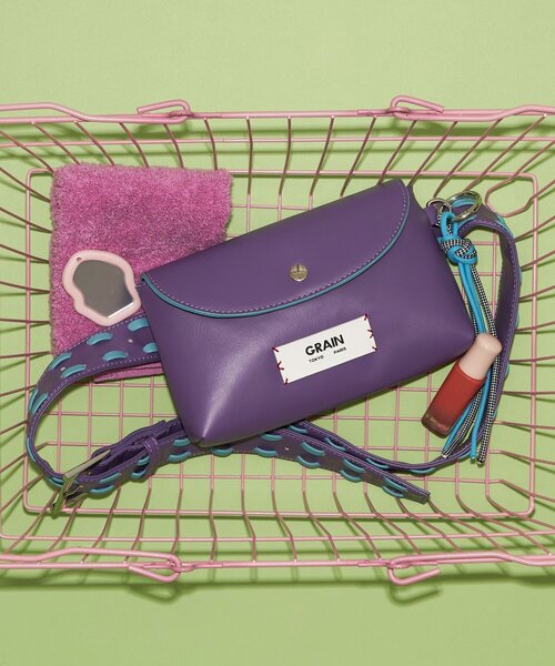 GRAIN（グレイン）の「【GRAIN/グレイン】フラップポーチベルトバッグ（ベルト・レディース・ブラック/ブラウン/パープル・FREE）」の12枚目の写真