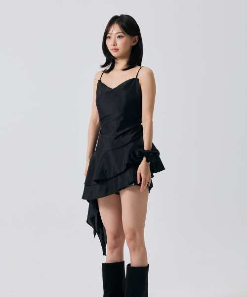 ARI(アリ)の「NYX MINI DRESS / BLACK(ワンピース・レディース・ブラック・FREE)」の4枚目の写真