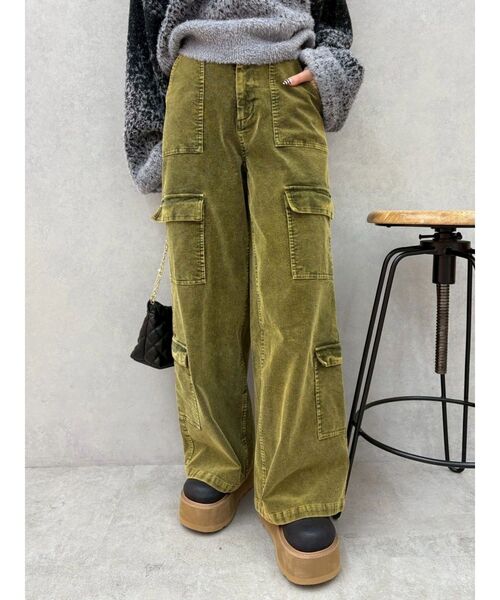 EVRIS（エヴリス）の「コーデュロイワークパンツ（その他パンツ・レディース・グリーン/ベージュ・SMALL/MEDIUM）」の2枚目の写真