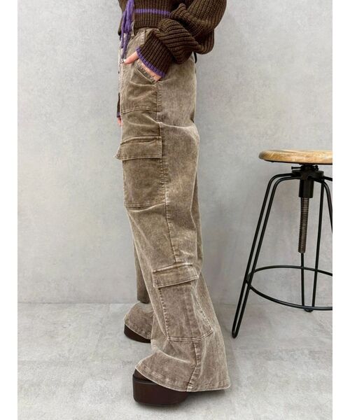 EVRIS（エヴリス）の「コーデュロイワークパンツ（その他パンツ・レディース・グリーン/ベージュ・SMALL/MEDIUM）」の3枚目の写真