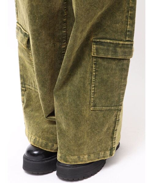 EVRIS（エヴリス）の「コーデュロイワークパンツ（その他パンツ・レディース・グリーン/ベージュ・SMALL/MEDIUM）」の16枚目の写真