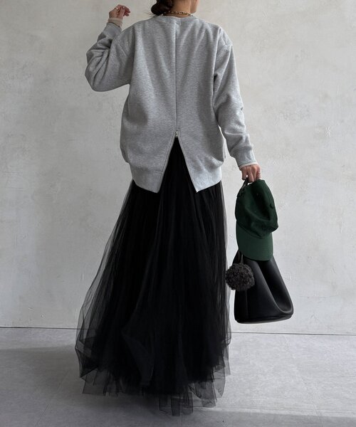 DouDou(ドゥドゥ)の「【WEB限定】バックジップフォト裏ボアトップス(Tシャツ/カットソー・レディース・グレー/ベージュ/ダークグレー・FREE)」の8枚目の写真