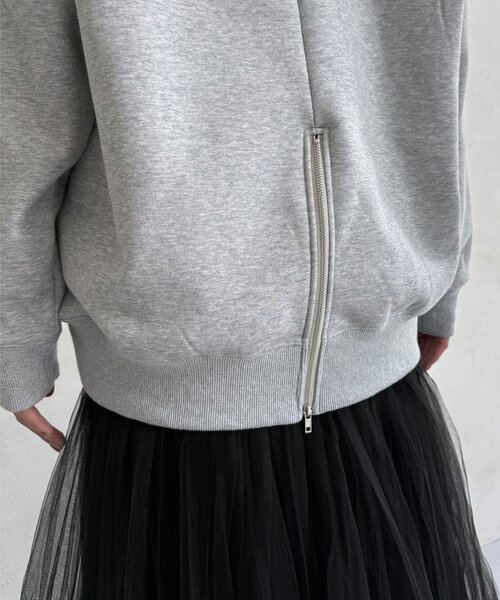DouDou(ドゥドゥ)の「【WEB限定】バックジップフォト裏ボアトップス(Tシャツ/カットソー・レディース・グレー/ベージュ/ダークグレー・FREE)」の16枚目の写真