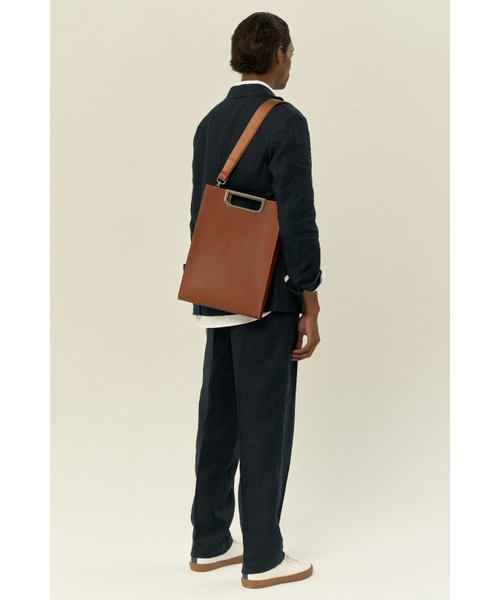 PROXY.L（プロキシエル）の「Metal Grip Slim Briefcase (Brown/Silver)（ビジネスバッグ・メンズ・その他・FREE）」の5枚目の写真
