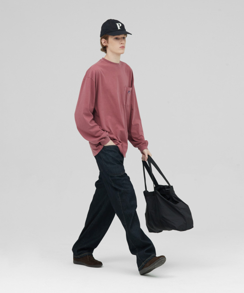 STENDS（ステンズ）の「[M~4XL] ピグメントロングスリーブポケットTシャツ_レッド（Tシャツ/カットソー・メンズ・その他・XX-LARGE/XXX-LARGE/MEDIUM/X-LARGE/XXXX-LARGE/LARGE）」の2枚目の写真