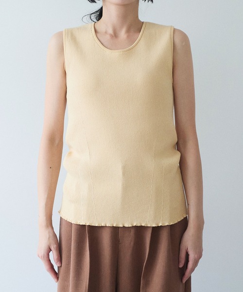 yuni(ユニ )の「●SAKURA pepper/Polyester no sleeves Knit(Tシャツ/カットソー・レディース・グリーン/イエロー/オリーブ/ブラック・FREE)」の17枚目の写真