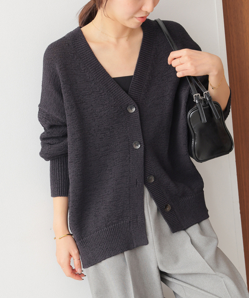 JOURNAL STANDARD relume（ジャーナルスタンダード　レリューム）の「［26SS新作］テープヤーンニュアンスVカーディガン（カーディガン/ボレロ・レディース・ピンク/ブラック/アイボリー/グレー・FREE）」の9枚目の写真