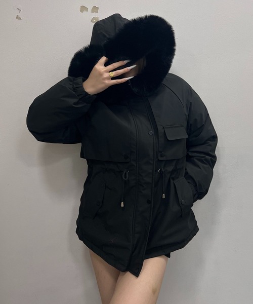 Nu(ニュー)の「【Nu】ファーフードジャケット(ブルゾン・レディース・アイボリー/ブラック・MEDIUM)」の2枚目の写真